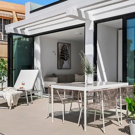 Palmera Sea View Apartment *